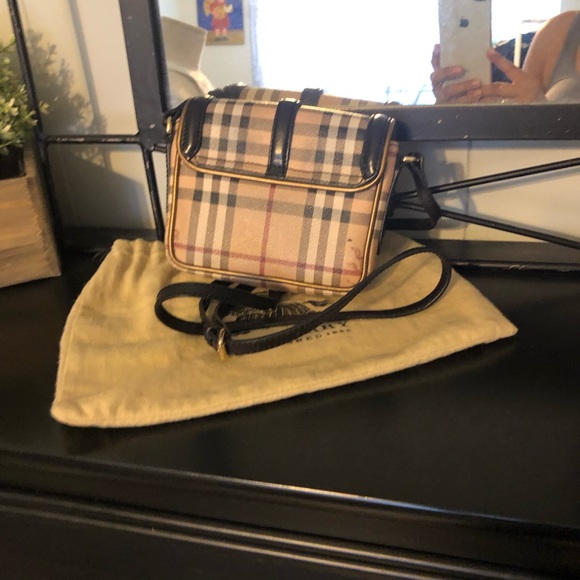 Burberry Mini haymaker crossbody - Picture 7 of 7